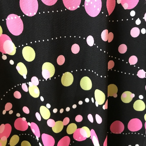 Flirty little halter dress - Picture 3 of 8