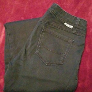 17/21 Exclusive Denim