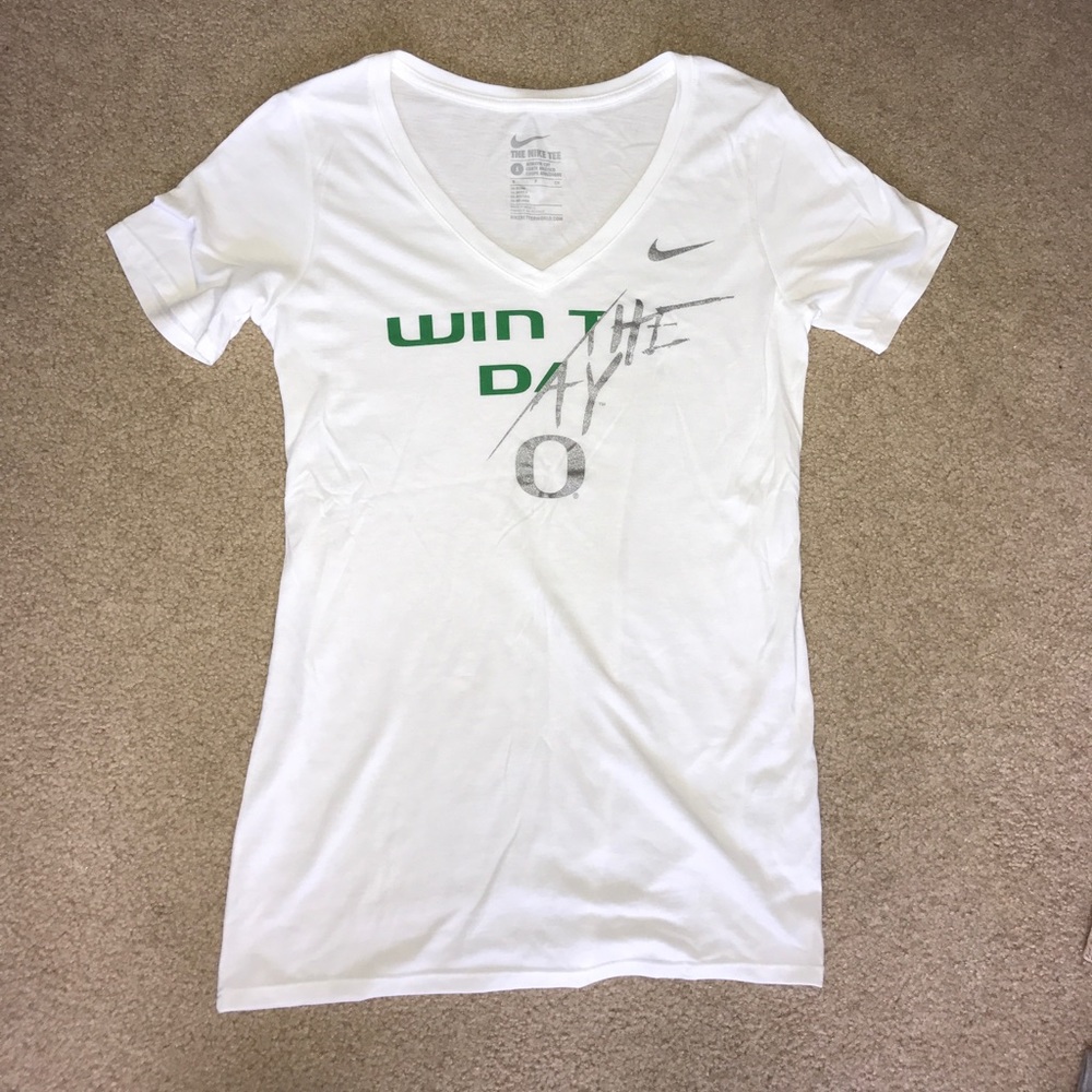 Nike Oregon Ducks v-neck shirt!