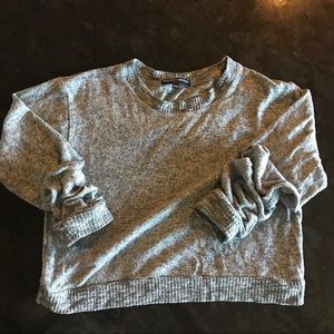 Brandy Melville cropped long sleeve sweater