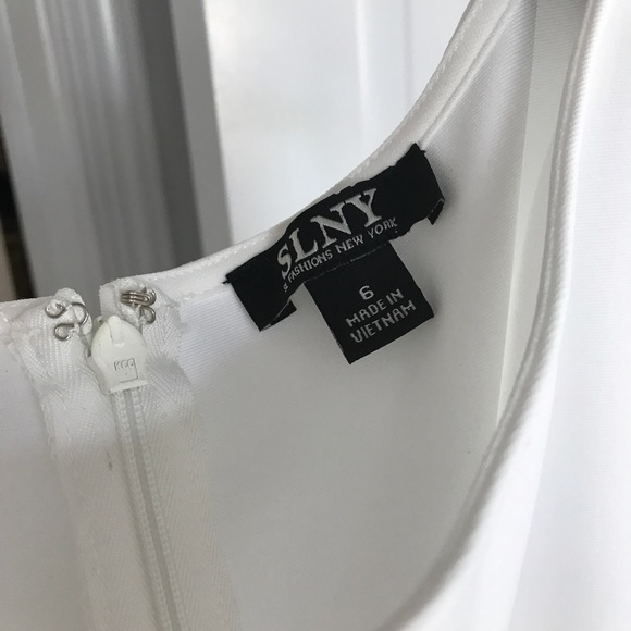 Floral dress - Picture 3 of 4