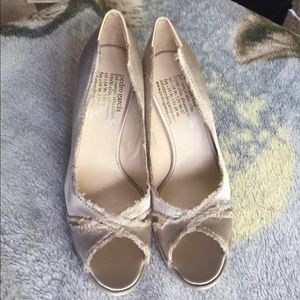 Pedro Garcia cream/nude platform peeptoes NIB 36