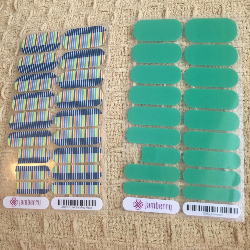 Jamberry nail wraps- Lunar Landing, Emerald