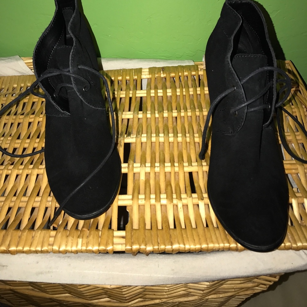 Lucky Brand suede booties