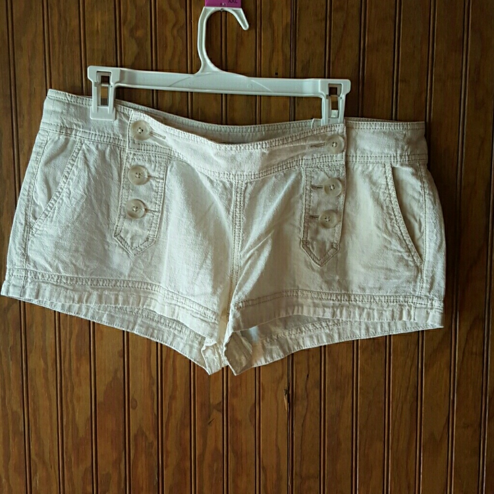 🌻Express linen shorts🌻