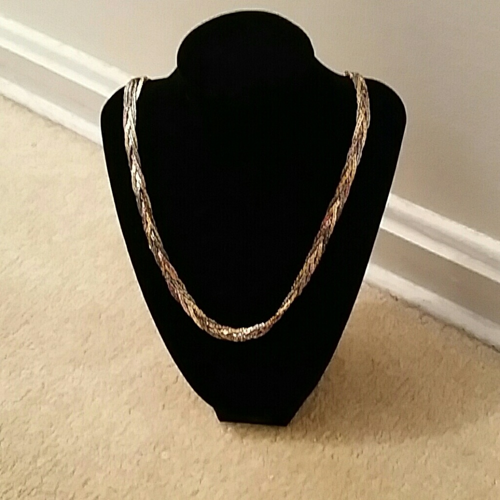 Tri color necklace