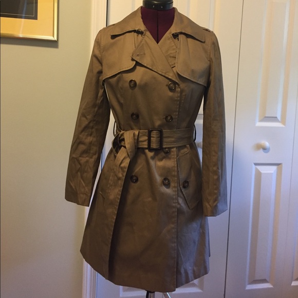 Banana Republic trench coat - Picture 1 of 3