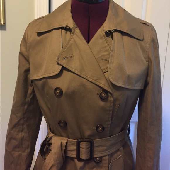 Banana Republic trench coat - Picture 2 of 3