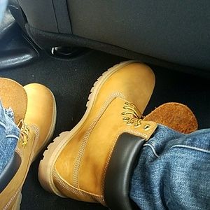 Meet your Posher, Cyrus