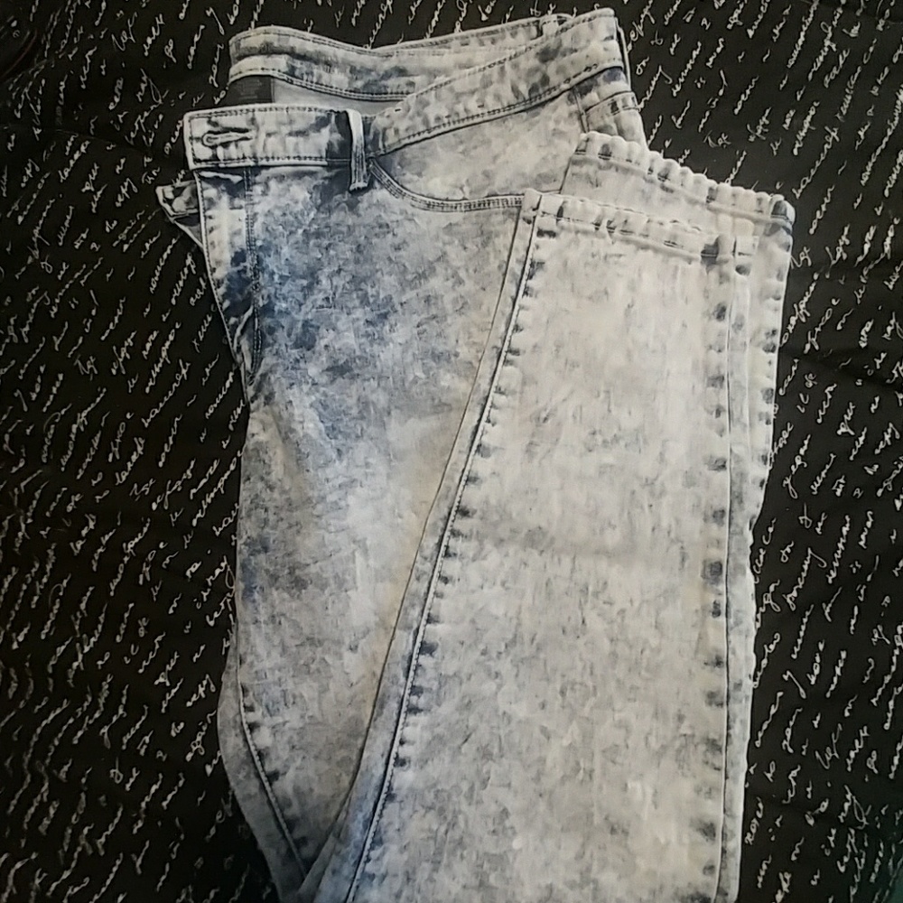 Acid washed jean leggings from Mossimo