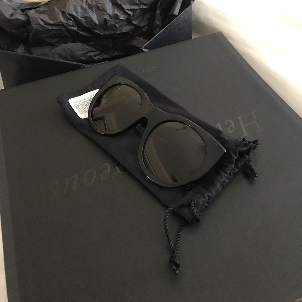 Raen Durante Sunglasses in Black