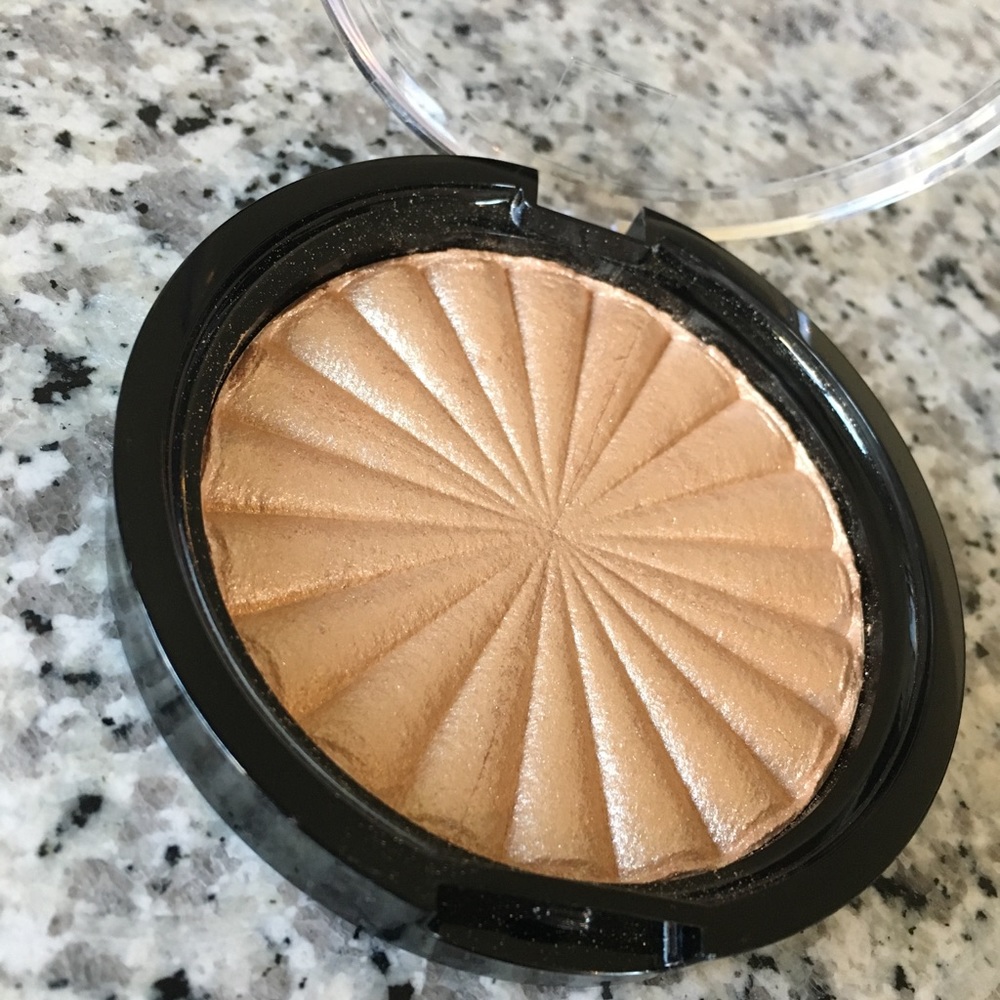 OFRA Rodeo Drive Highlighter