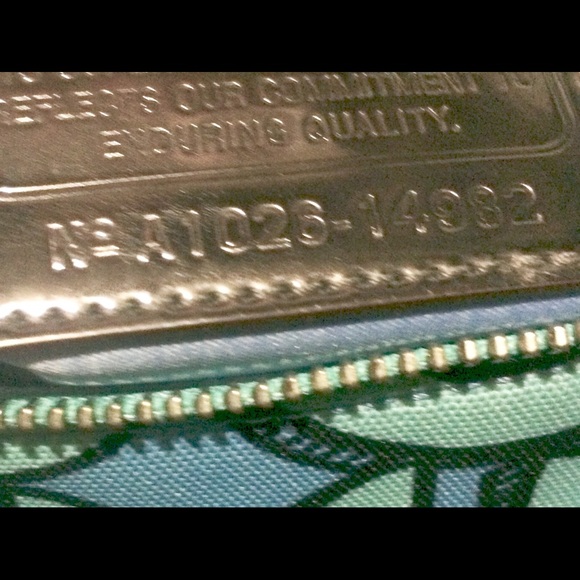 SOLD ON 〽️ - Picture 3 of 5