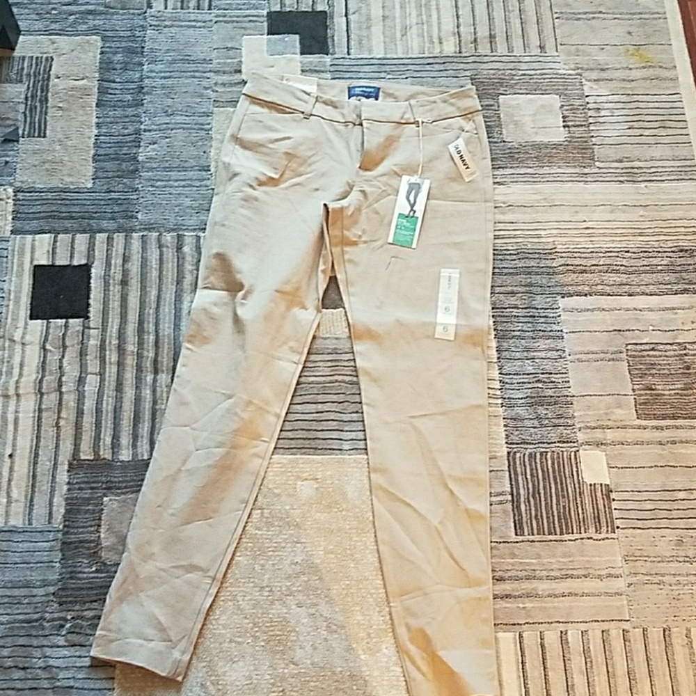 NWT Old Navy Pixie Pants