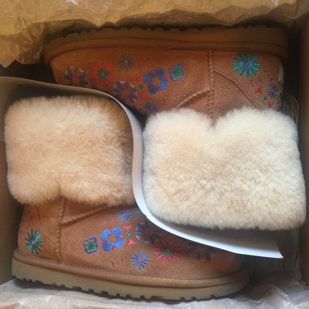 NEW Embroidery UGGs