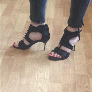 Super cute BCBGMAXAZRIA heels