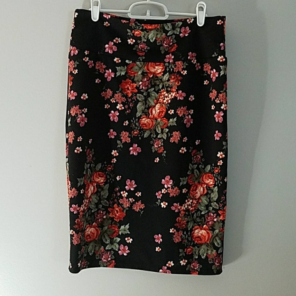 Lularoe Large Cassie Skirt