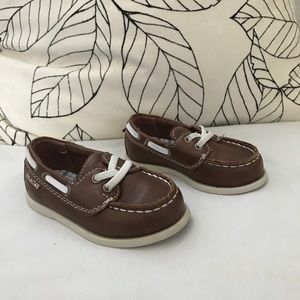 Size 6 Toddler Carter's Shoes