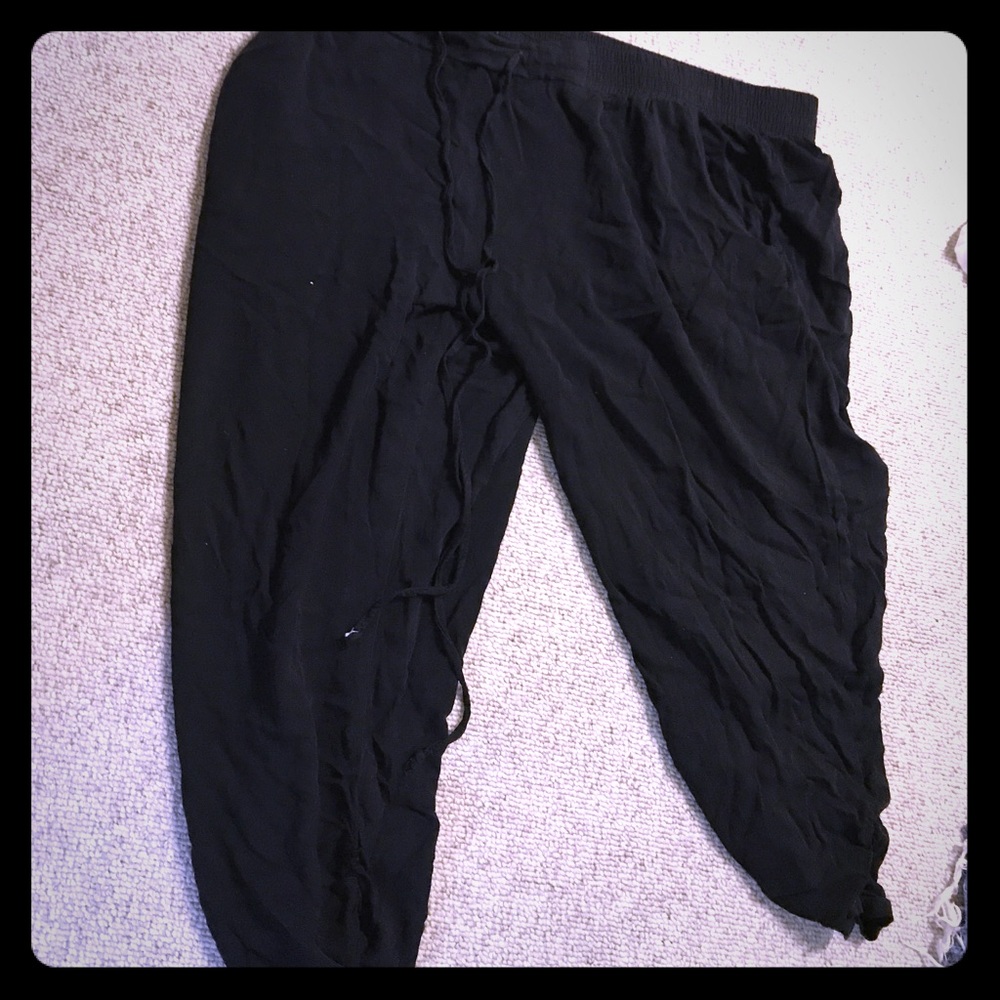 Capri pants