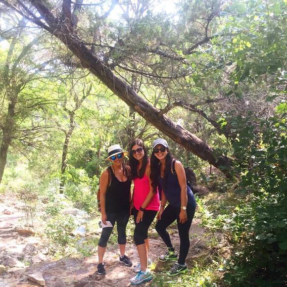 Meet your Posher, Stefanie - Picture 1 of 1