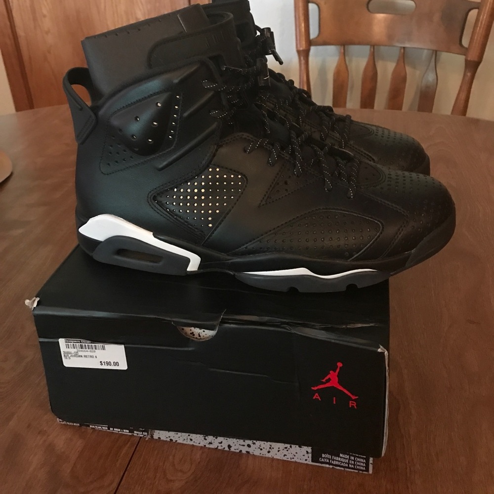 Jordan 6 Blackcat. LIKE NEW.