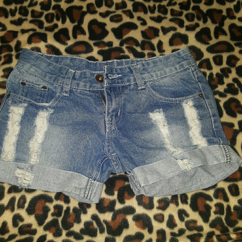 Juniors size medium distressed shorts
