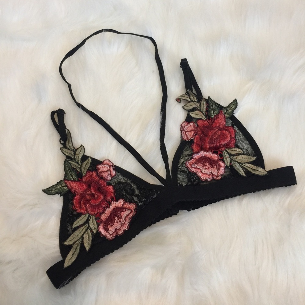 ❄️Winter Sale❄️ New Rose Floral Halter Bralette - Picture 1 of 2