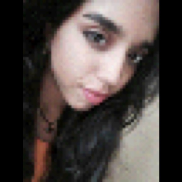 Meet your Posher, Abigail - Picture 1 of 1