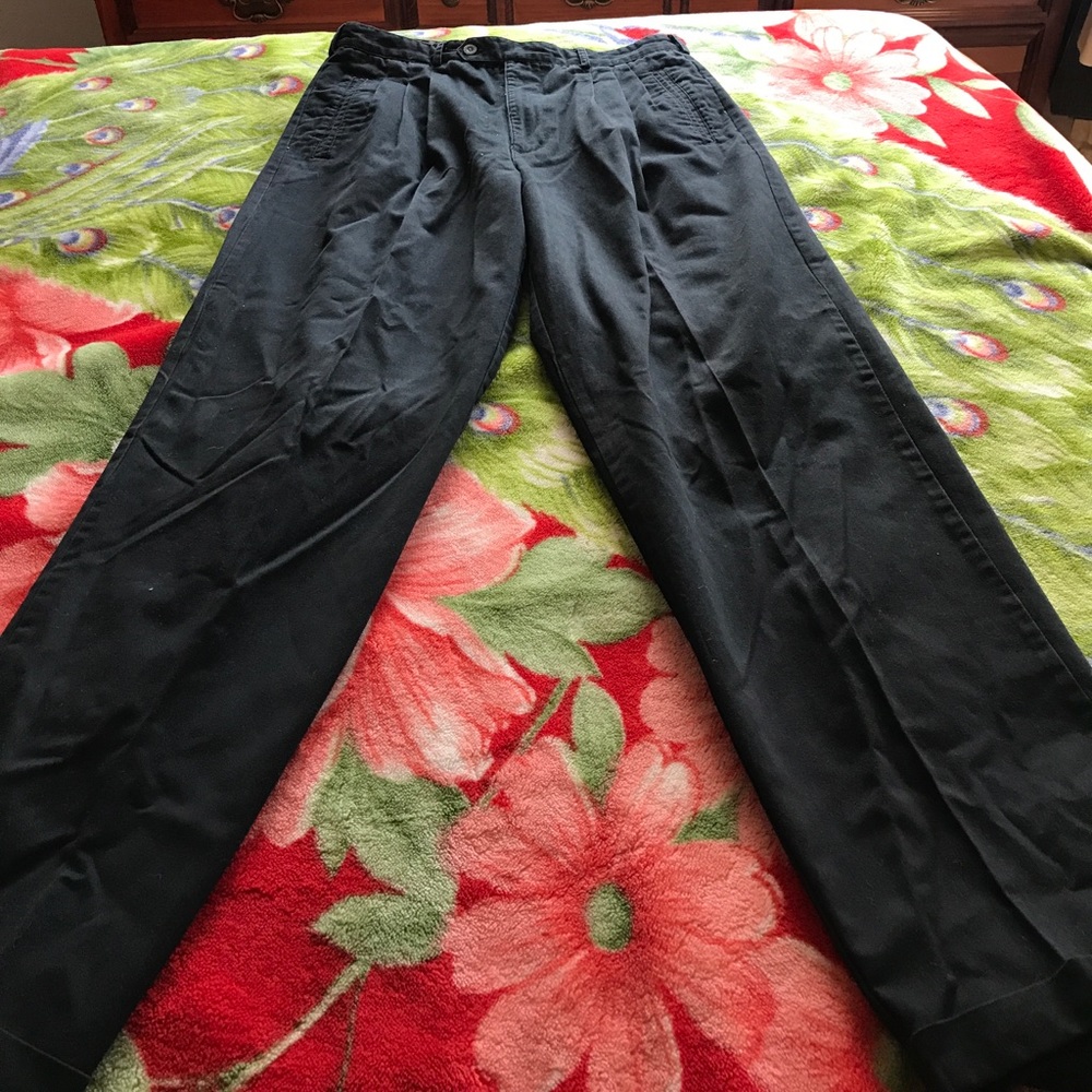 Burt Pulitzer khakis