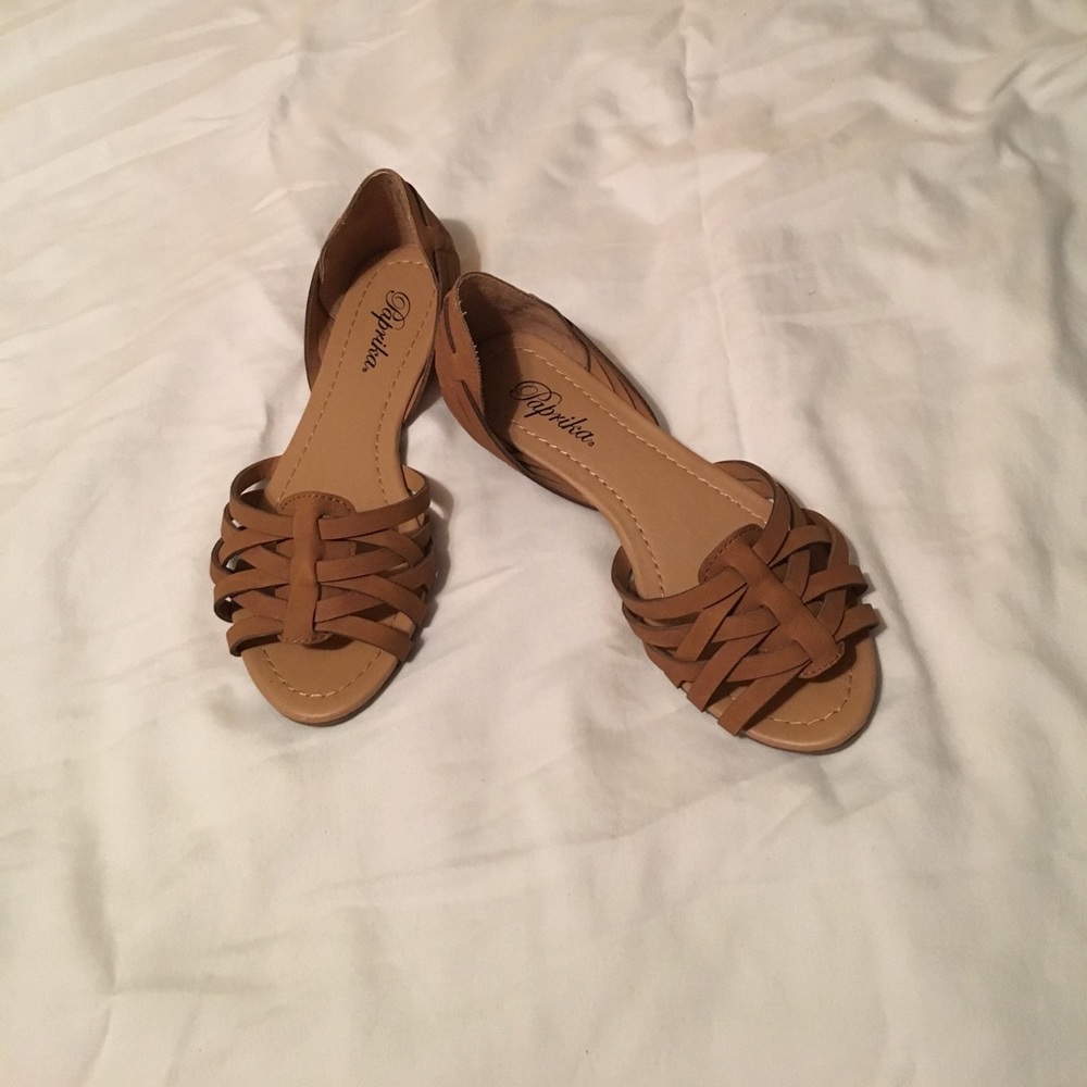 Peep toe sandals
