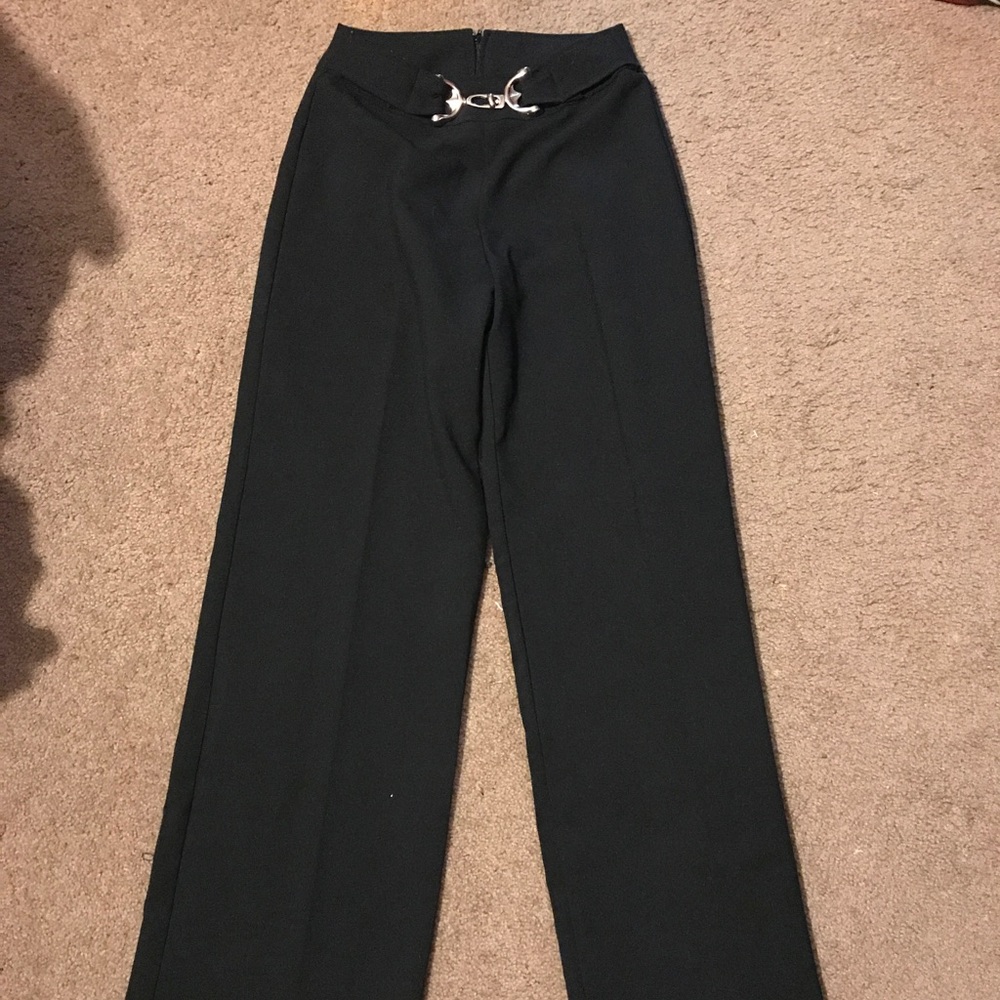 Rouge slacks