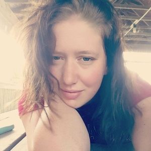 Meet your Posher, Cassandra