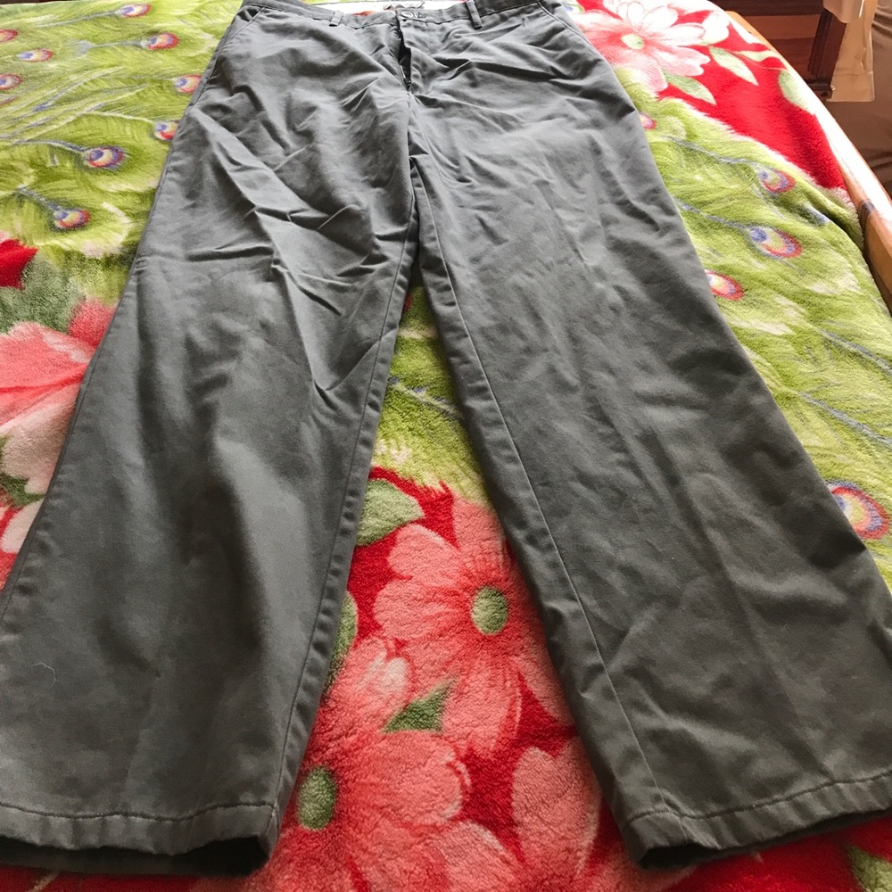 Dockers Khakis