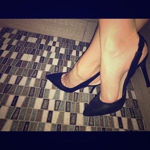 Vince Camuto sling back heel size 9m