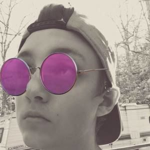 Meet your Posher, Isaac