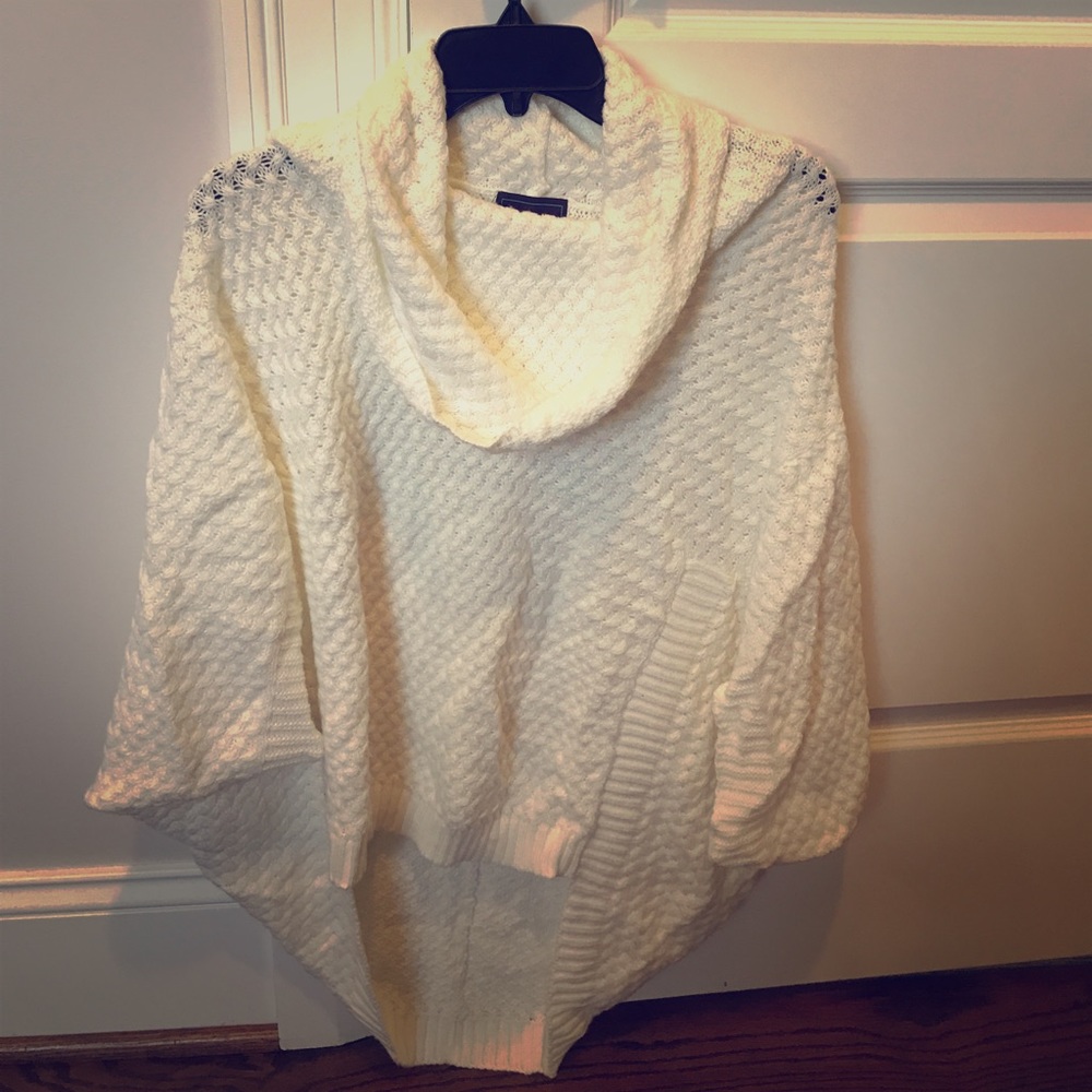 Scoop neck sweater