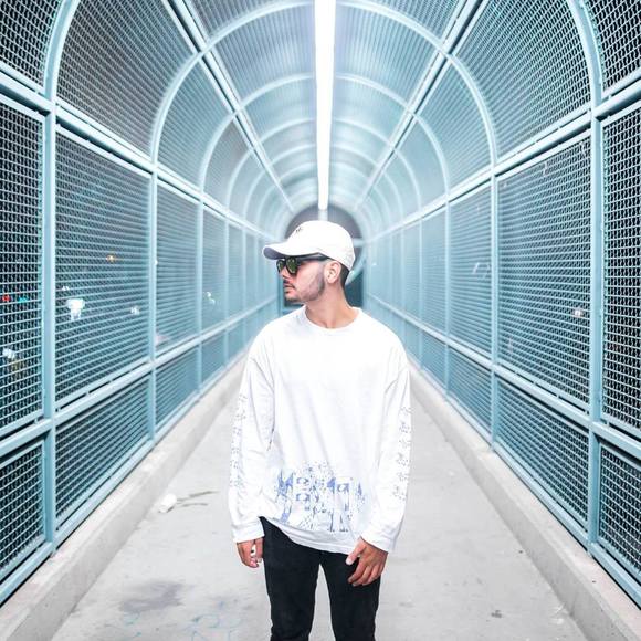 Meet your Posher, Joshua - Picture 1 of 1