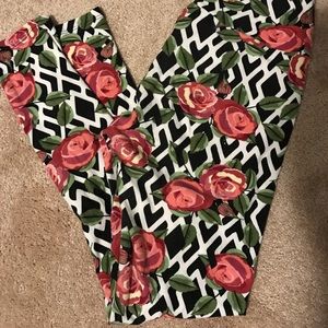 OS Lularoe lattice rose leggings