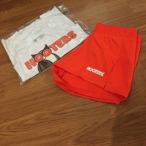 Hooters uniform
