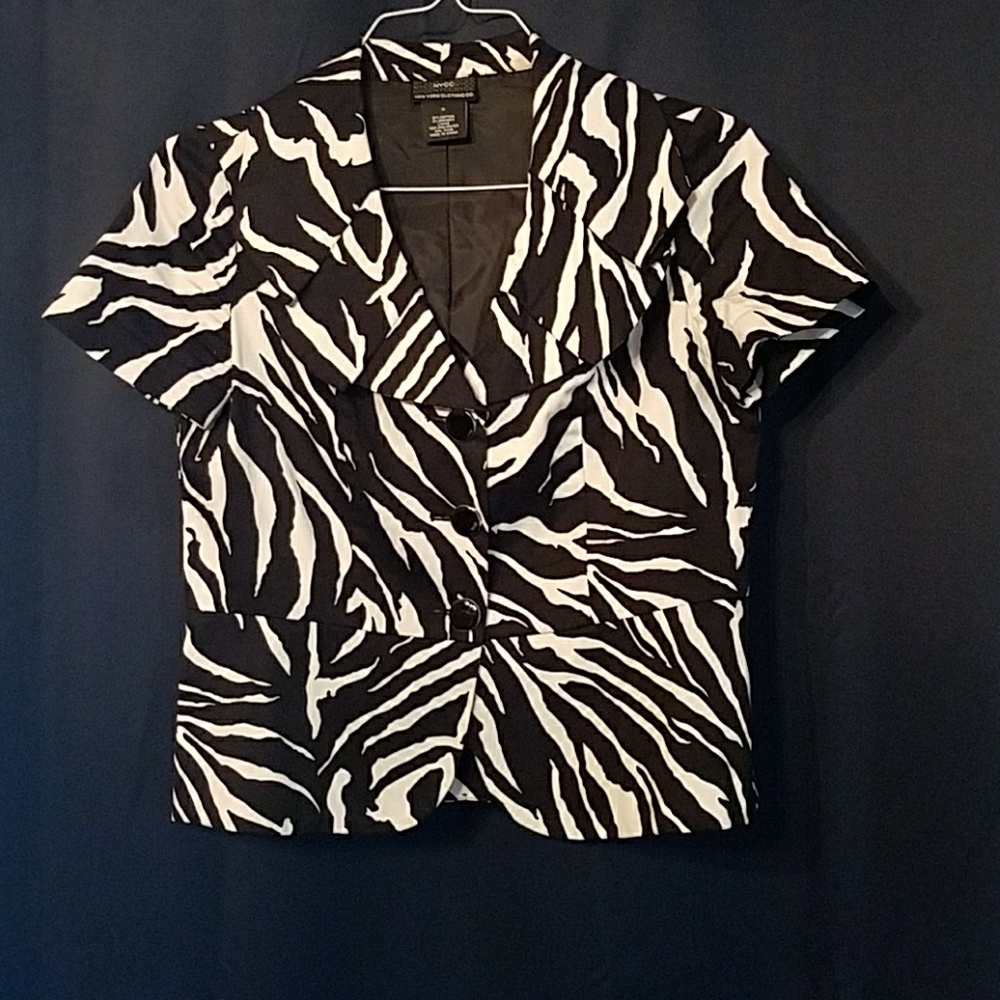 New York clothing co. Short sleeve blazer