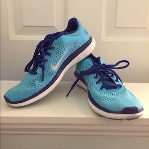 Nearly new Nike Fitsole. Size 8.