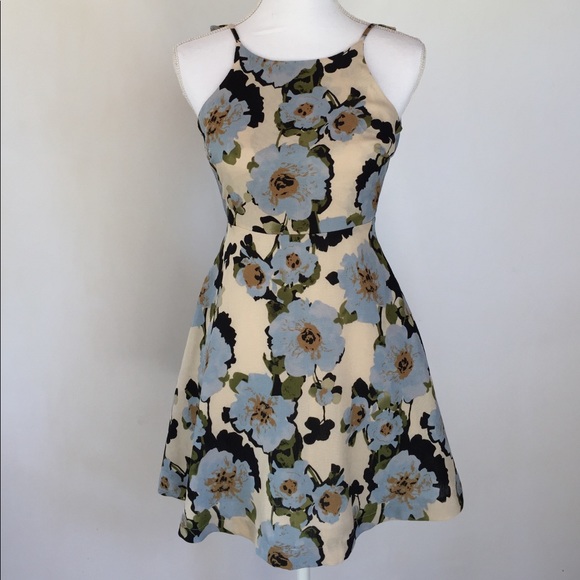 Anthropologie Dresses & Skirts - FIRM PRICE 🎉HP🎉Anthro Maeve Floral Dress