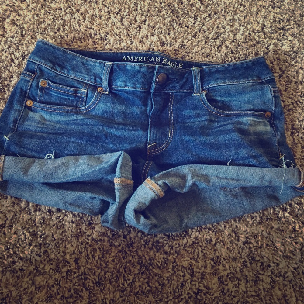 AE shortie style jean shorts
