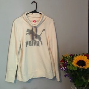 Puma sweatshirt. Size Large.