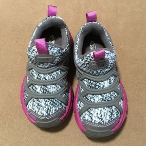 North Face Girls slip on sneakers