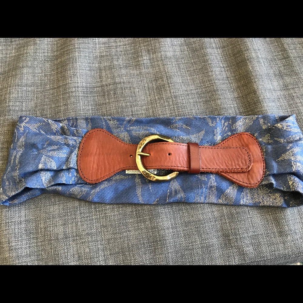 Blue and gold accent belt