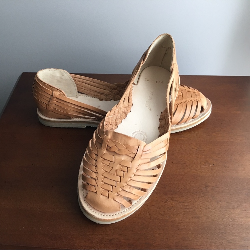 leather light tan huaraches sandals, sz 9, NWT
