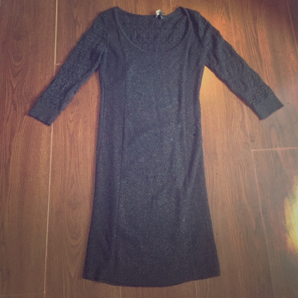 Super cute Bebe sweater dress with freebie