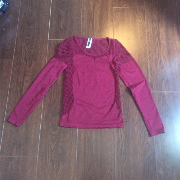 Super cute Bebe sweater dress with freebie - Picture 3 of 4