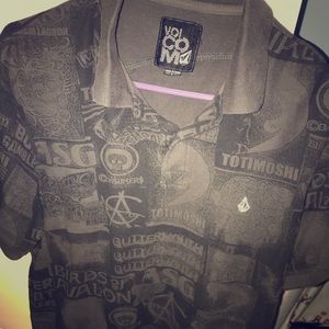 Volcom punk rock collar shirt